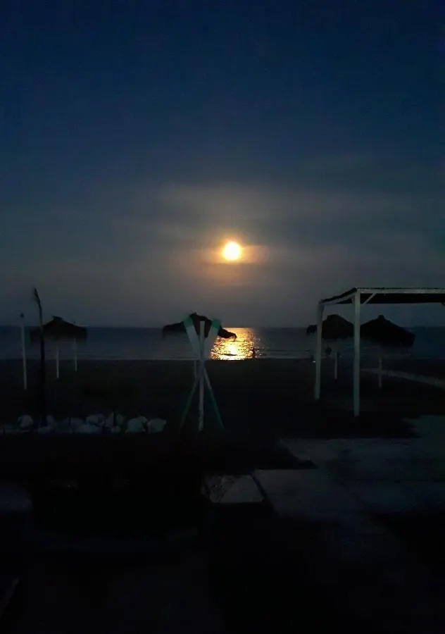 Lido Beachfront Torremolinos Apartment